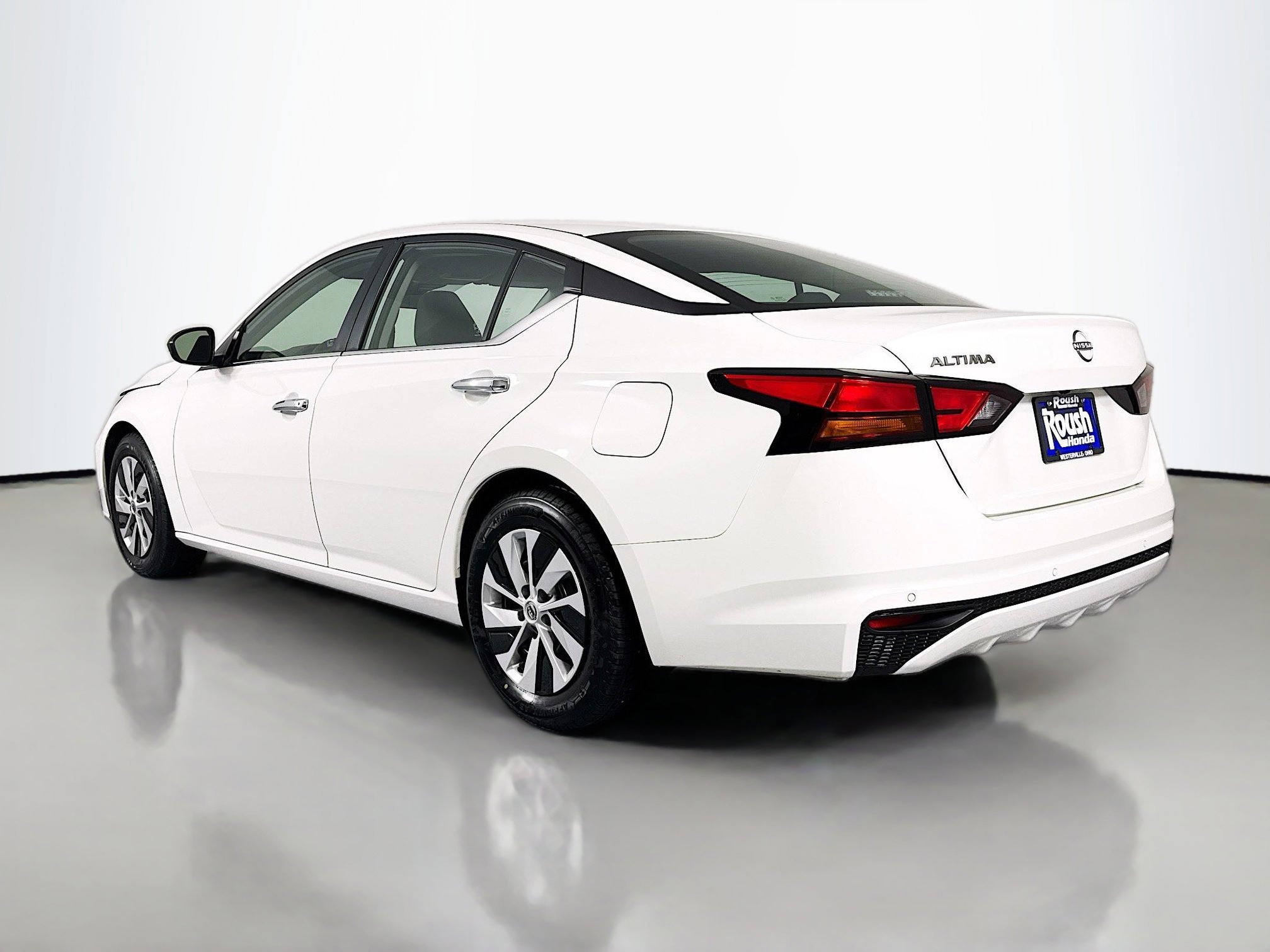 Used 2024 Nissan Altima 2.5 S image 7
