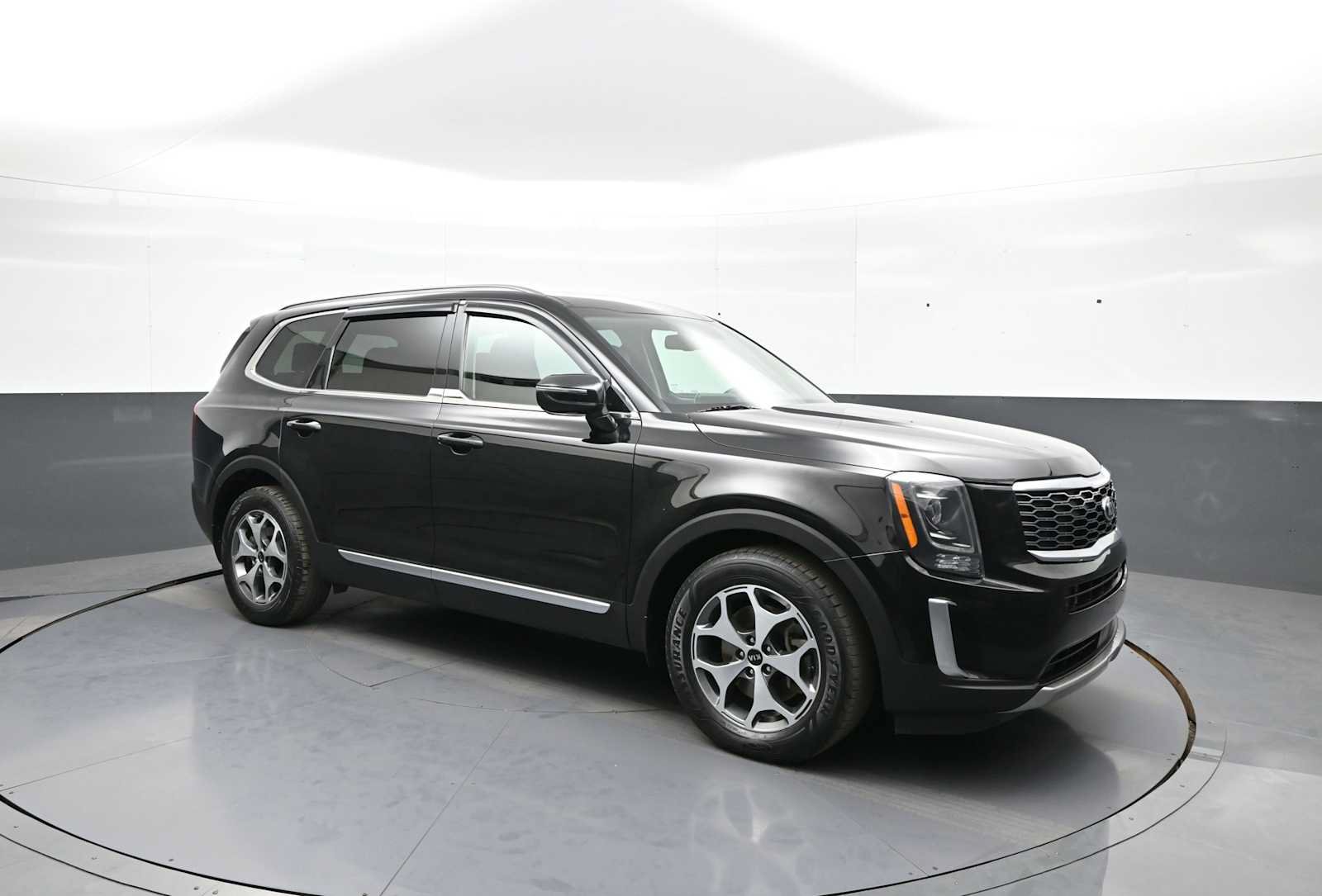 Used 2020 Kia Telluride EX AWD/4WD image 4