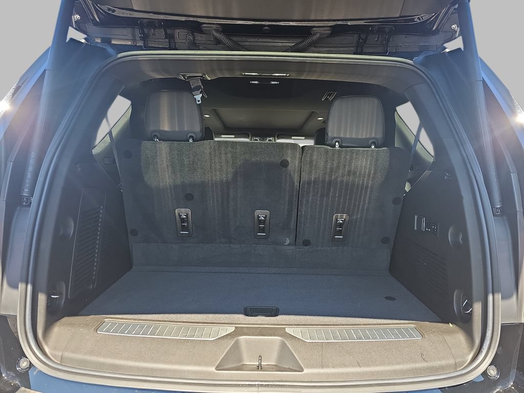 Used 2021 GMC Yukon Denali w/ Denali Premium Package AWD/4WD image 15