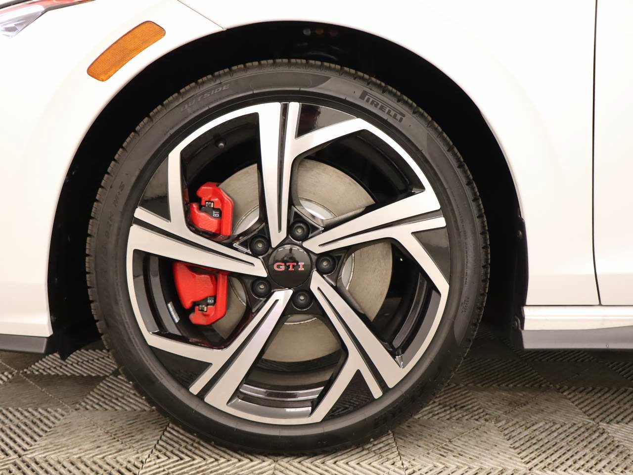 New 2026 Volkswagen Golf SE FWD image 6