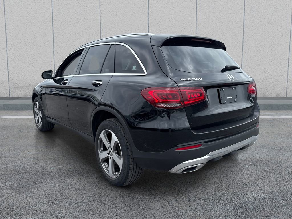 Used 2022 Mercedes-Benz GLC 300 4MATIC w/ Premium Package Lite image 5