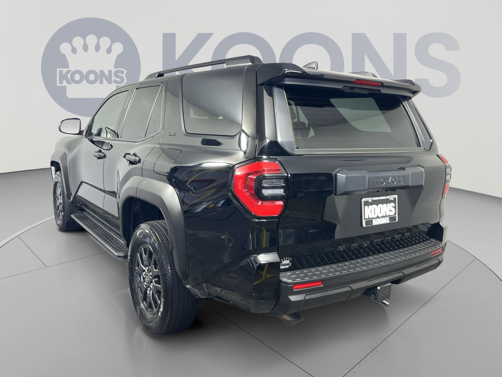 Used 2025 Toyota 4Runner SR5 AWD/4WD image 4