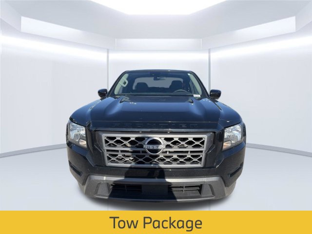 Used 2023 Nissan Frontier SV w/ Tow Package RWD image 2