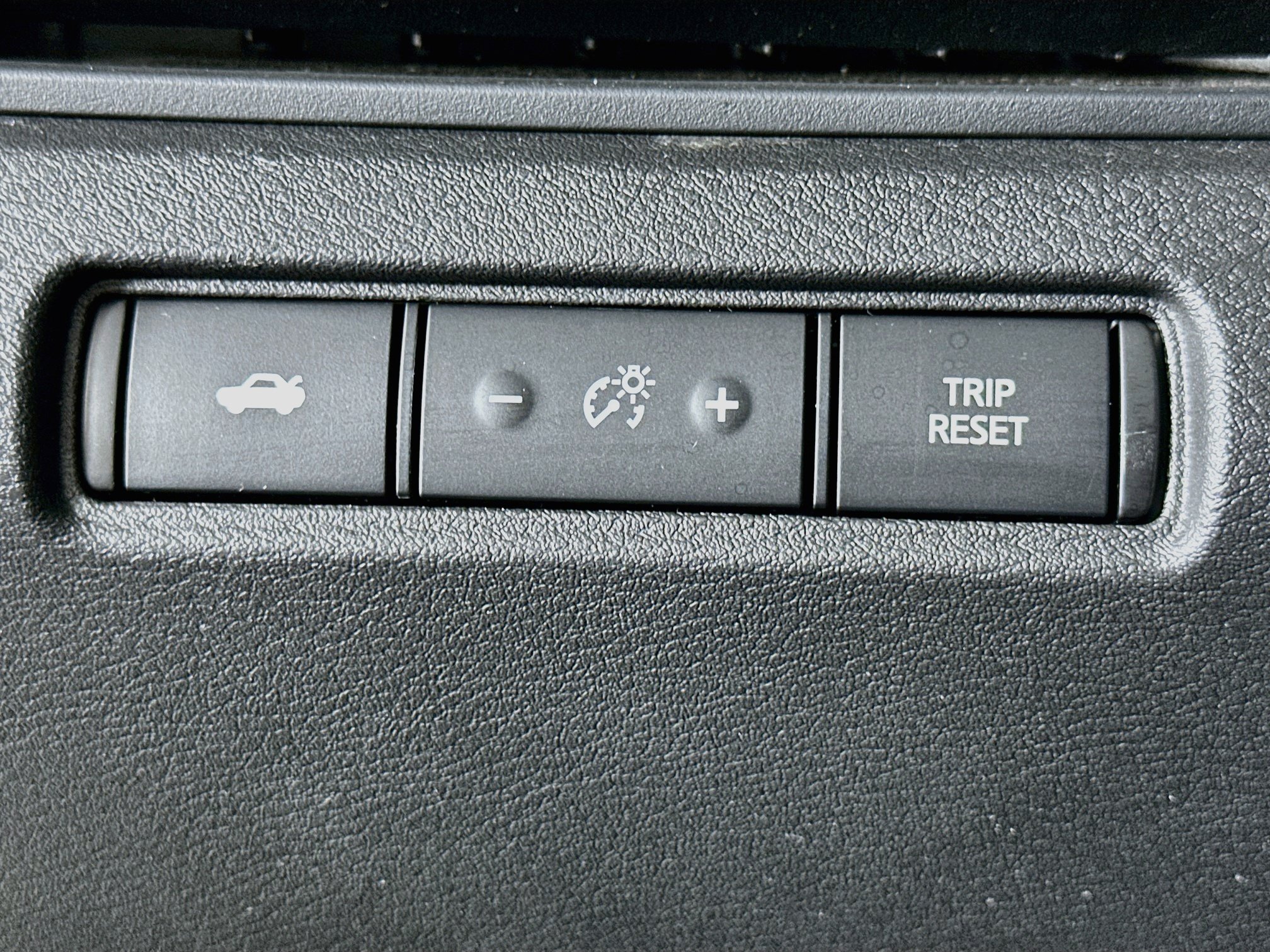 Used 2025 Nissan Altima 2.5 SV FWD image 17