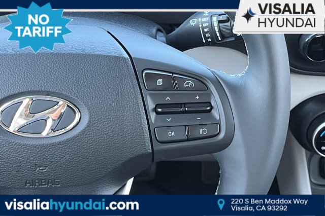 New 2025 Hyundai Venue SEL FWD image 28