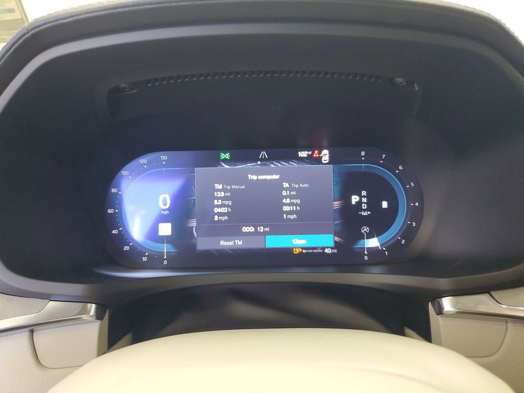 New 2025 Volvo V60 B5 Cross Country Ultra w/ Protection Package Premier image 26