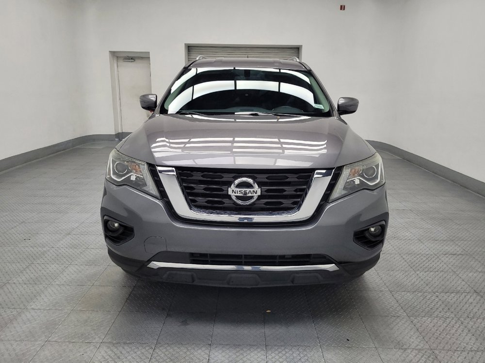 Used 2017 Nissan Pathfinder SV FWD image 14