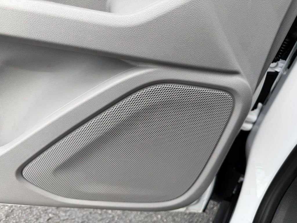 Used 2023 GMC Terrain SLE FWD image 15
