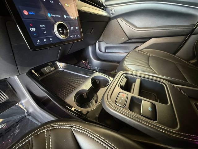 Certified 2025 Ford Mustang Mach-E Premium AWD/4WD image 24