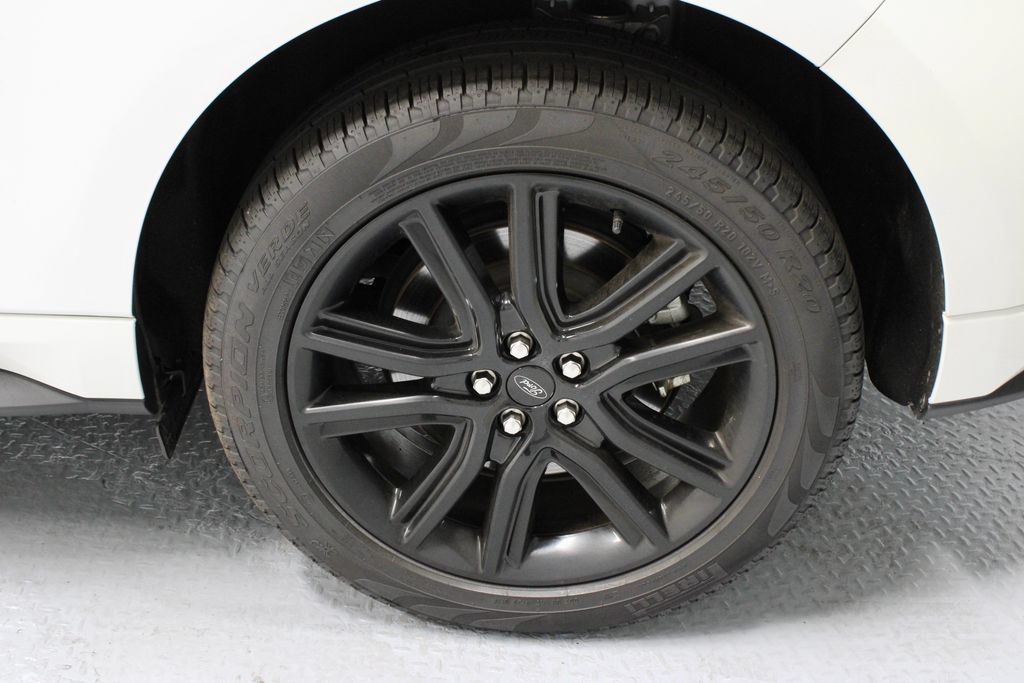 Certified 2024 Ford Edge ST-Line AWD/4WD image 19