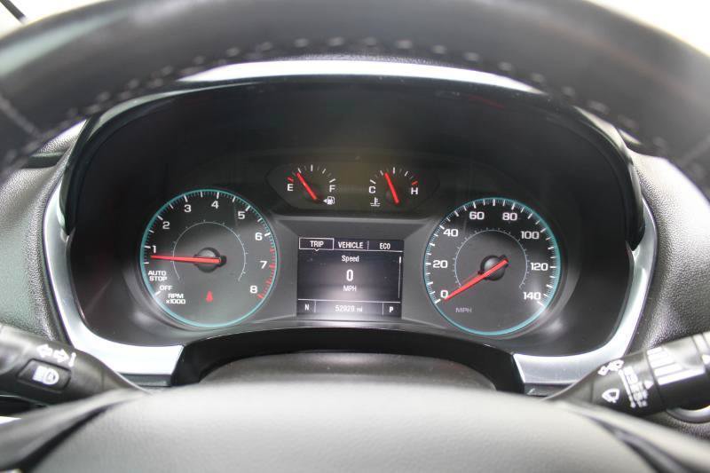 Used 2023 Chevrolet Traverse LT FWD image 23