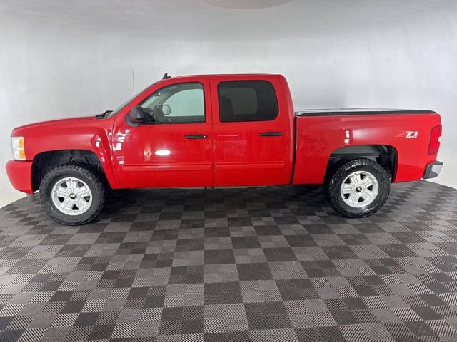 Used 2010 Chevrolet Silverado 1500 LT w/ Interior Plus Package AWD/4WD image 10