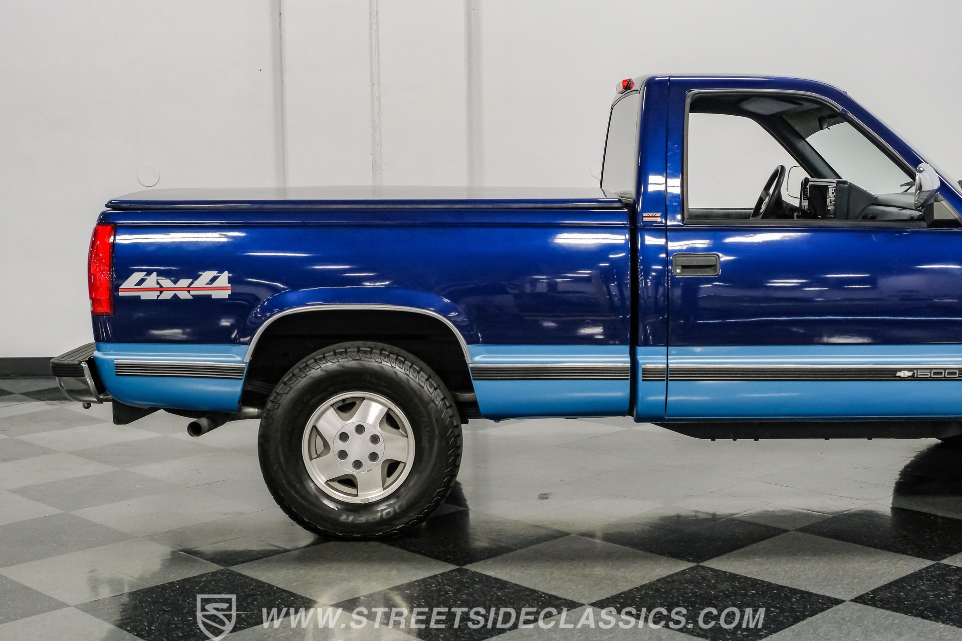 Used 1994 Chevrolet Silverado 1500 4x4 Regular Cab image 29