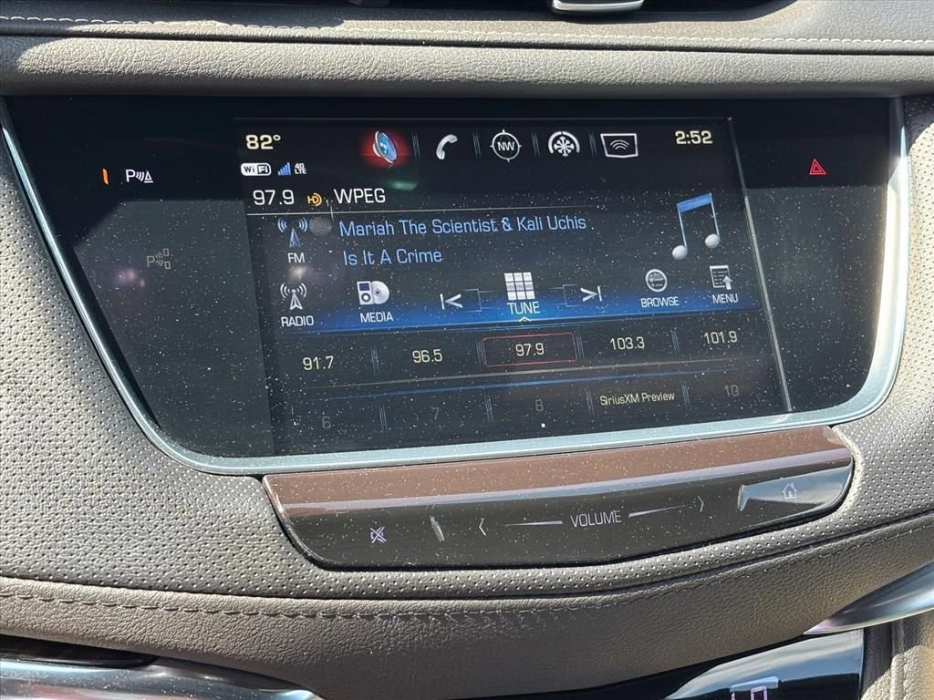 Used 2019 Cadillac XT5 FWD image 4