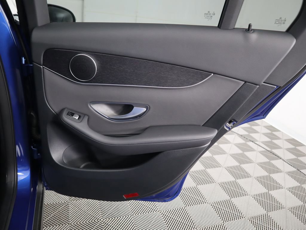 Used 2022 Mercedes-Benz GLC 300 image 27