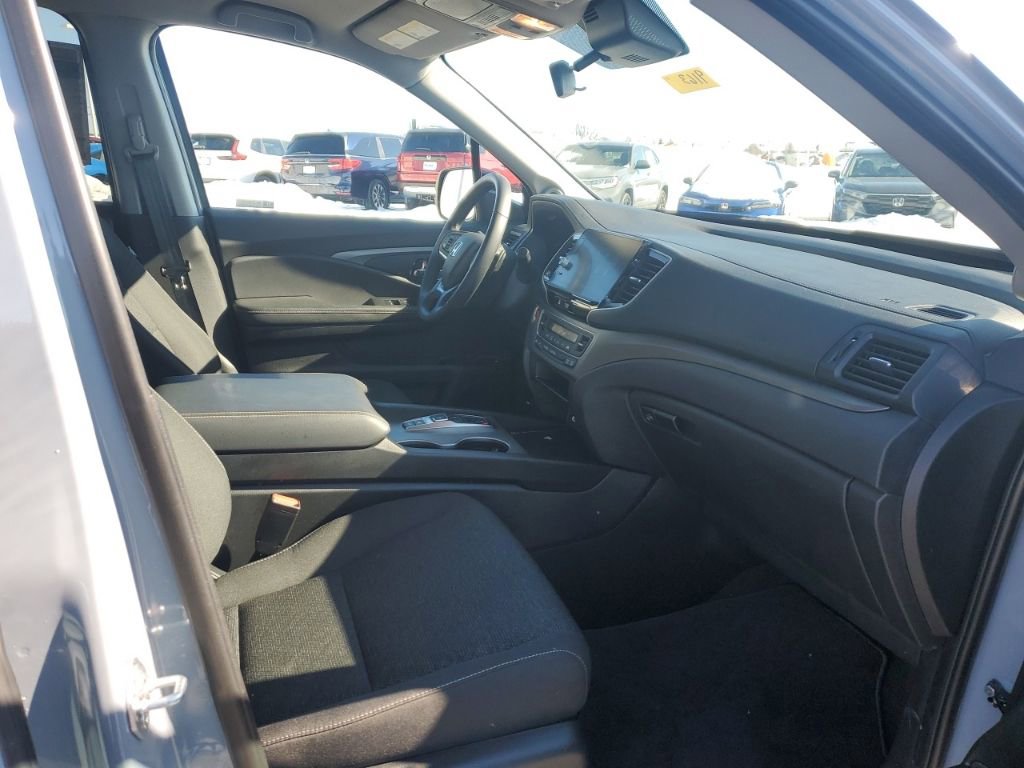Certified 2024 Honda Ridgeline Sport image 32