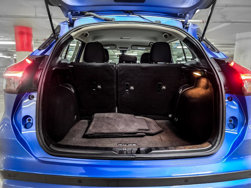 Used 2021 Nissan Kicks SV FWD image 9