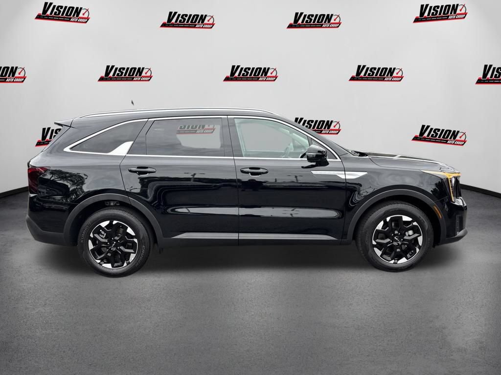 Used 2026 Kia Sorento S FWD image 4