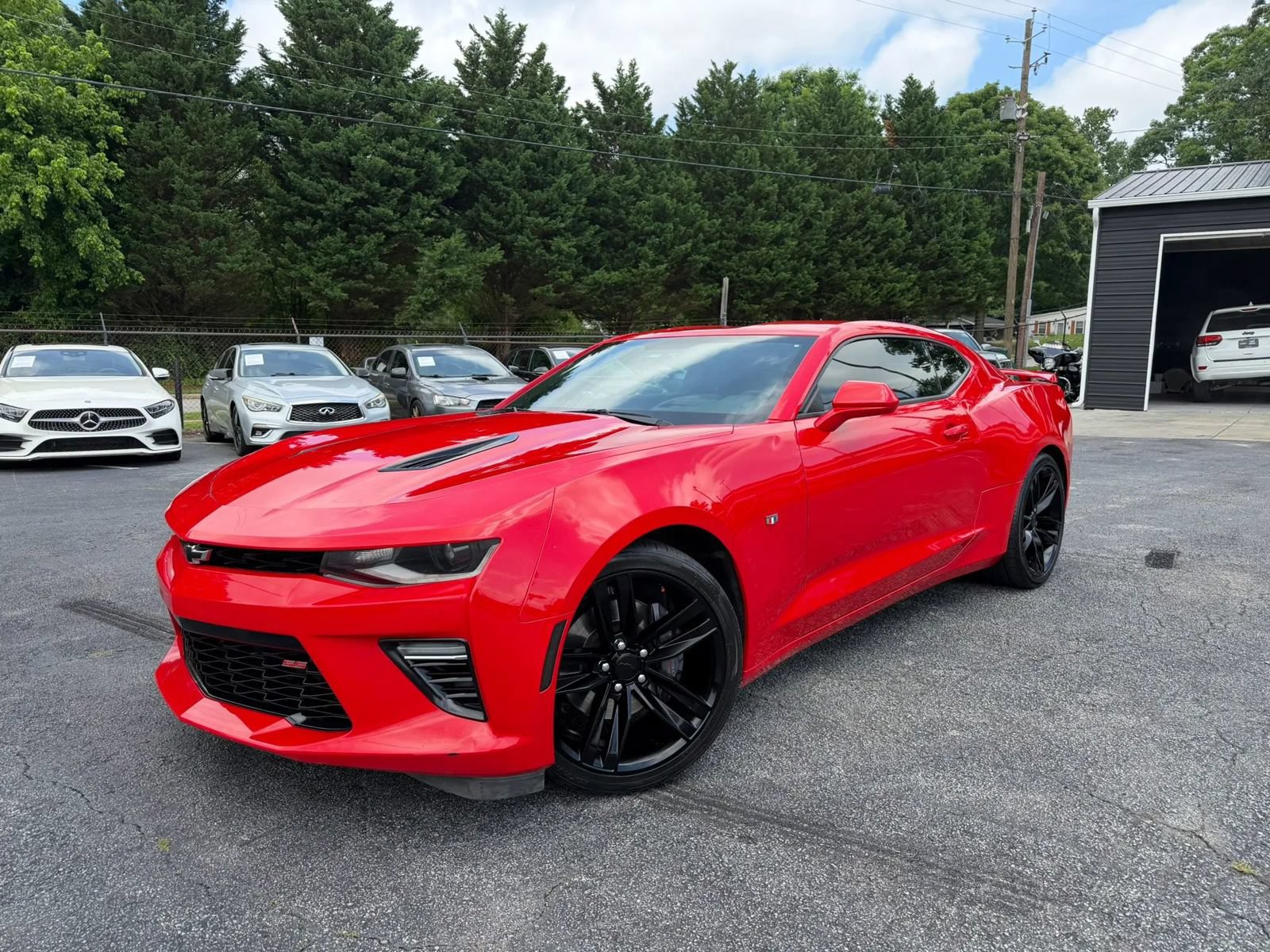 Used 2018 Chevrolet Camaro SS RWD image 1