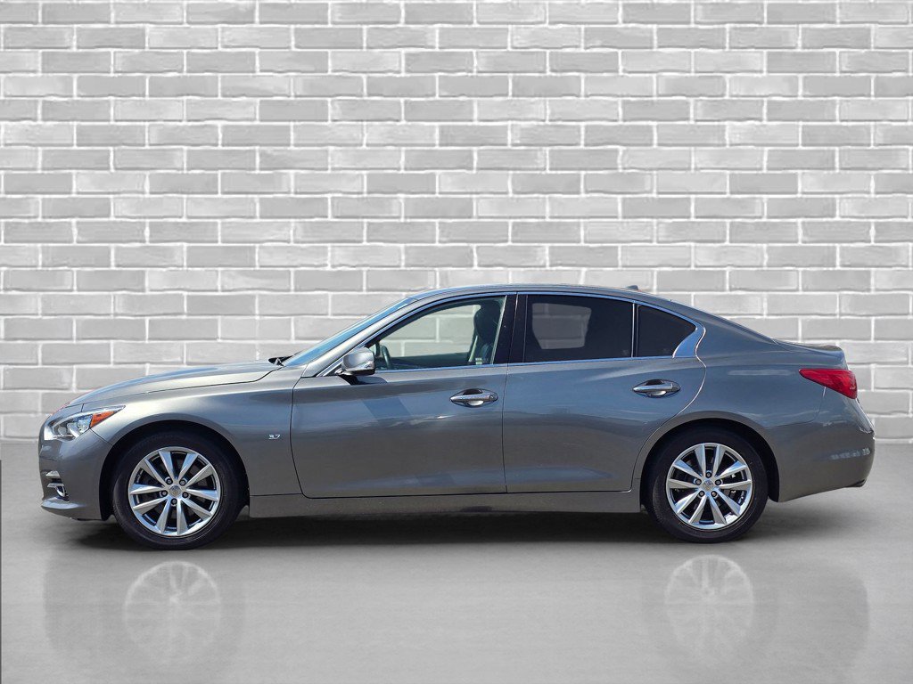 Used 2015 INFINITI Q50 w/ Moonroof Package RWD image 3