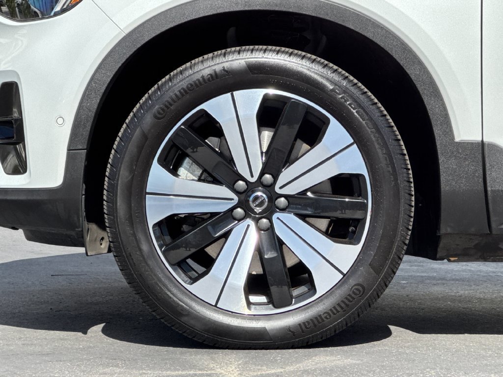 Certified 2023 Volvo XC40 Recharge Plus AWD/4WD image 24