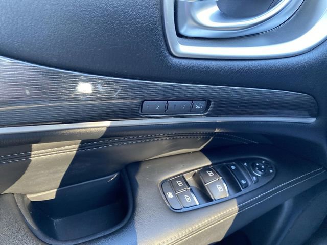 Used 2019 INFINITI QX60 Luxe w/ Essential Package image 29