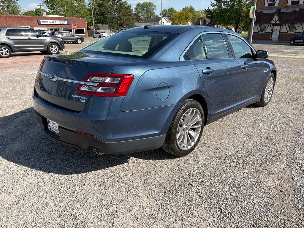 Used 2018 Ford Taurus Limited AWD/4WD image 3