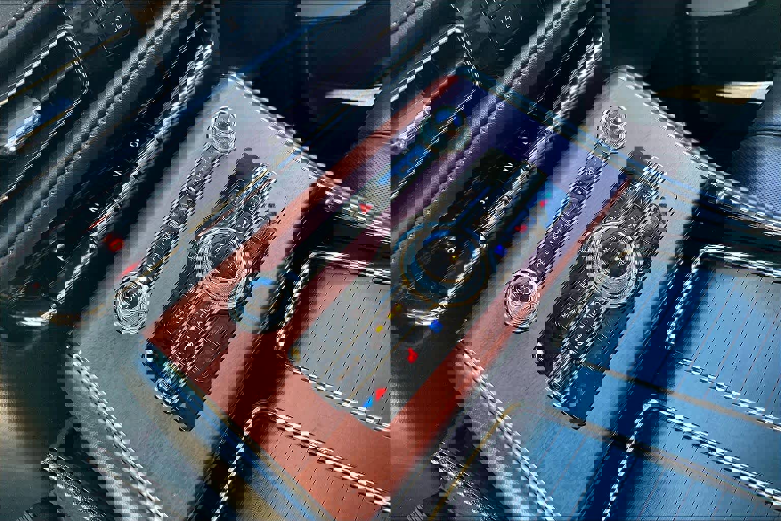 Used 2023 Lincoln Aviator Reserve w/ Equipment Group 201A image 16