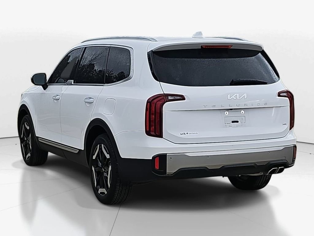 Used 2025 Kia Telluride S image 5