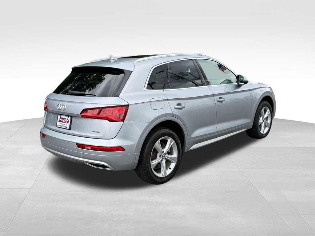 Used 2020 Audi Q5 Premium w/ Premium Plus Package AWD/4WD image 10
