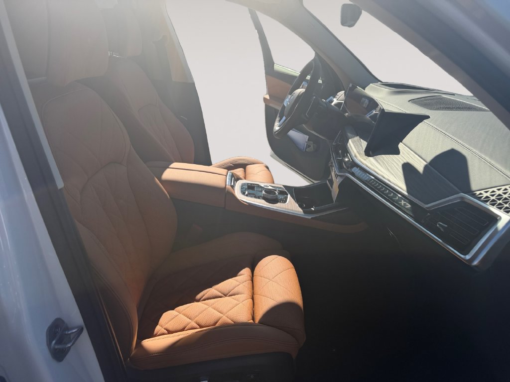 New 2027 BMW X7 xDrive40i w/ Premium Package AWD/4WD image 15