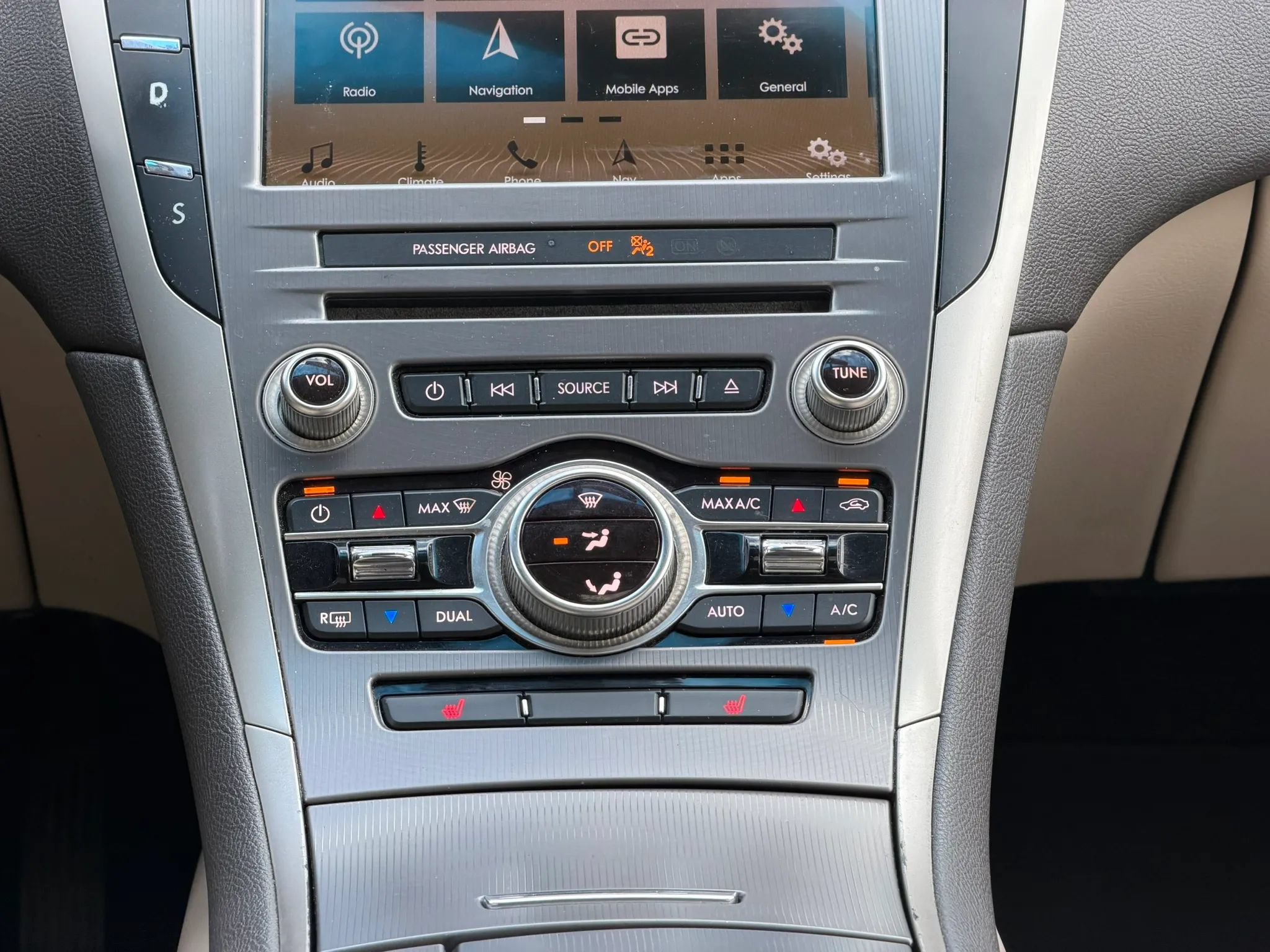Used 2017 Lincoln MKZ Select w/ Select Plus Package AWD/4WD image 33
