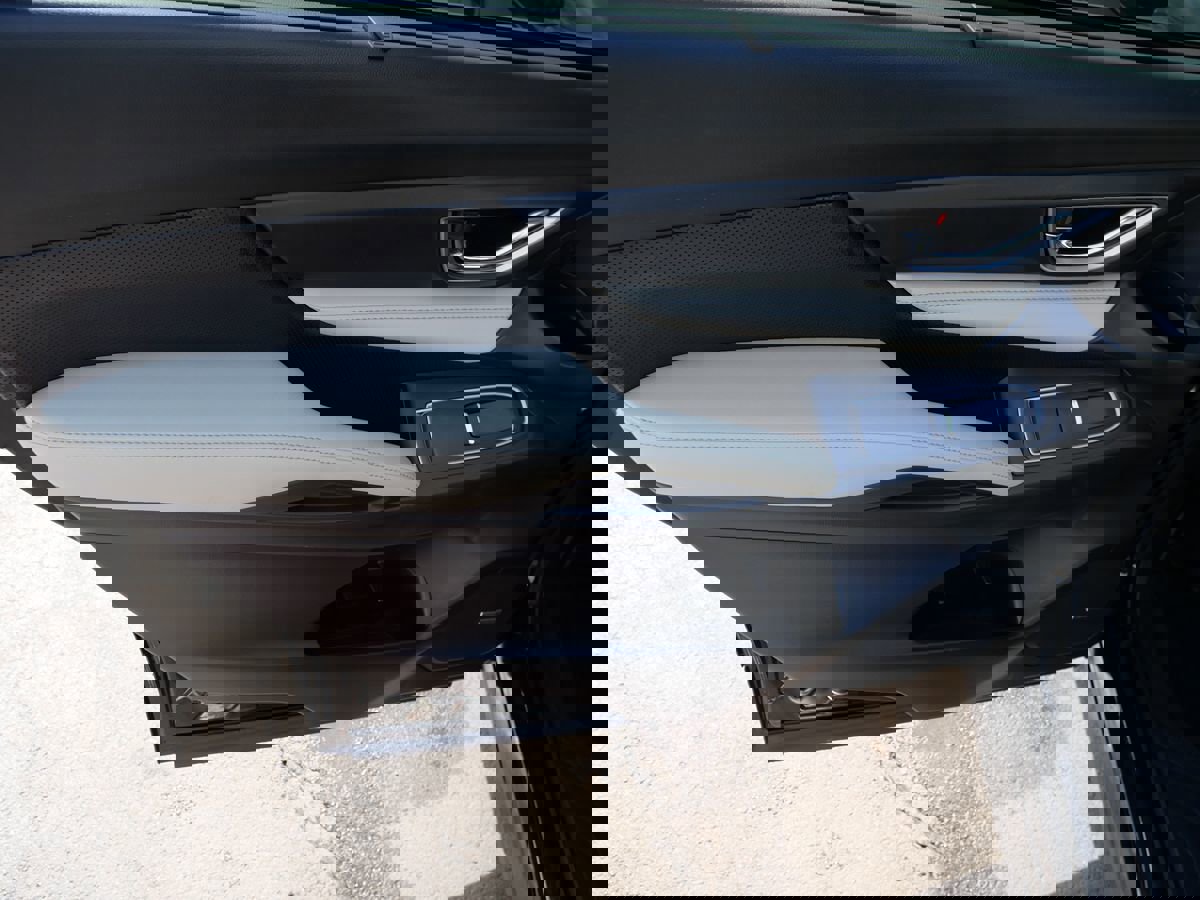 Used 2021 Subaru Ascent Limited w/ Technology Package image 25