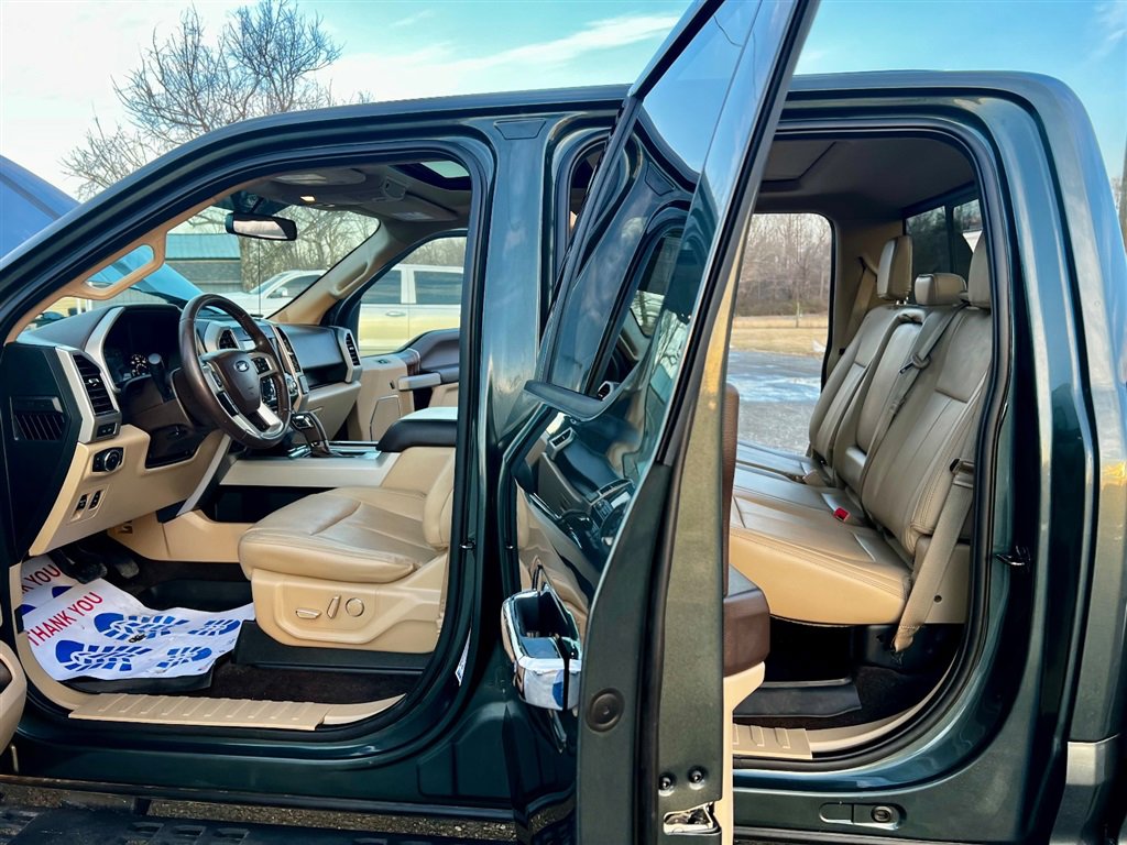 Used 2018 Ford F150 Lariat image 23