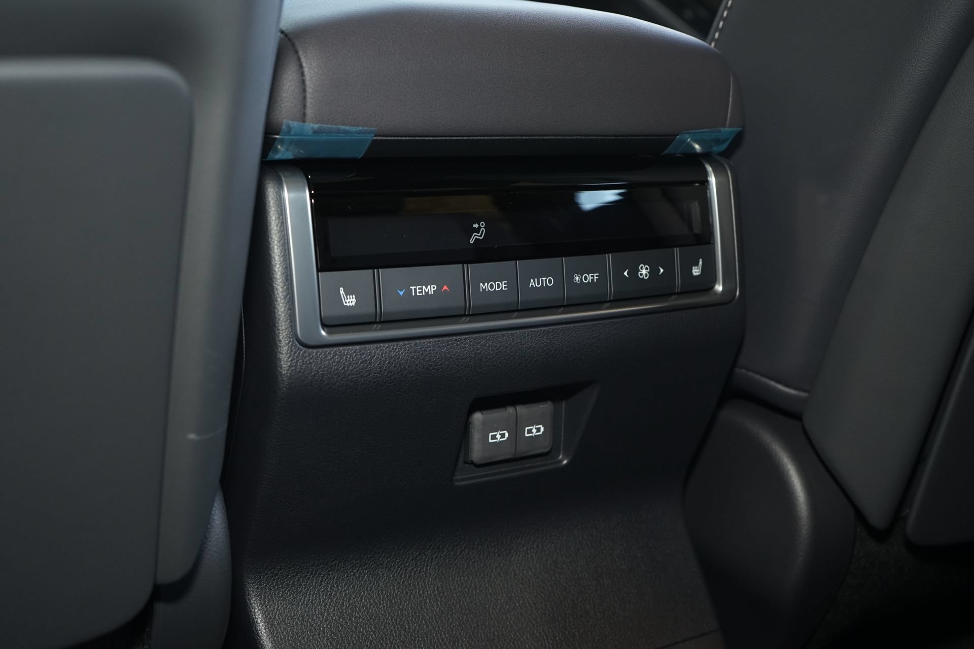 Used 2026 Lexus GX 550 w/ Accessory Package (2T) AWD/4WD image 16