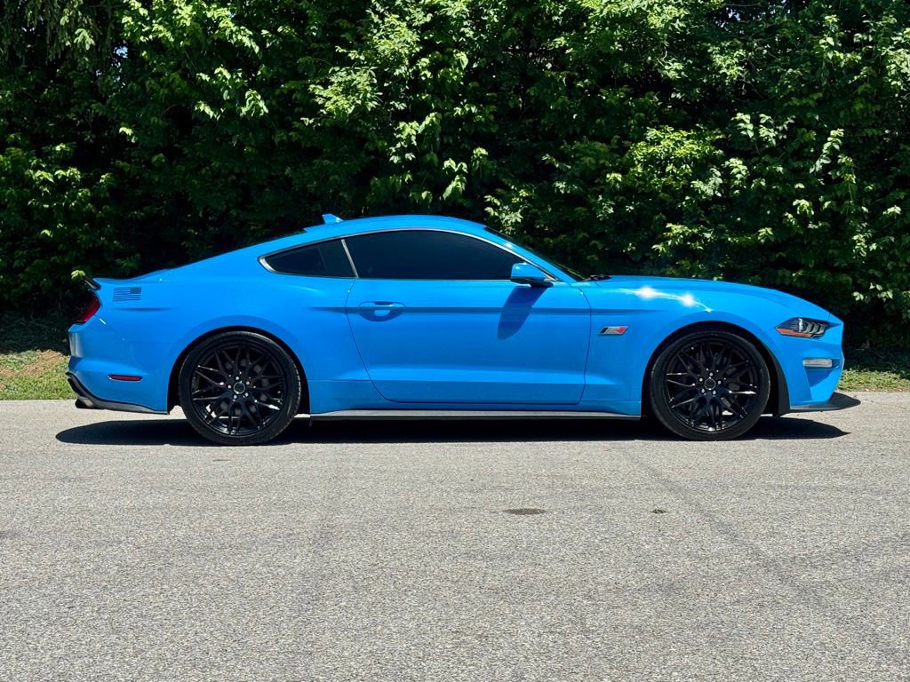 Used 2022 Ford Mustang GT Premium w/ GT Performance Package RWD image 4
