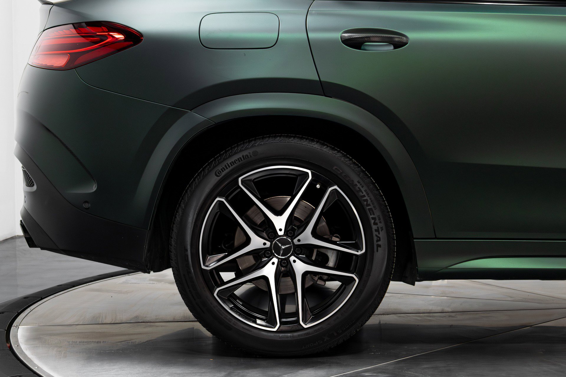 Used 2024 Mercedes-Benz GLE 53 AMG 4MATIC Coupe image 18