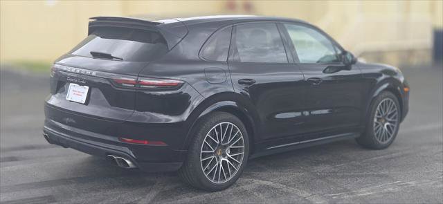 Used 2019 Porsche Cayenne Turbo w/ Premium Plus Package AWD/4WD image 7