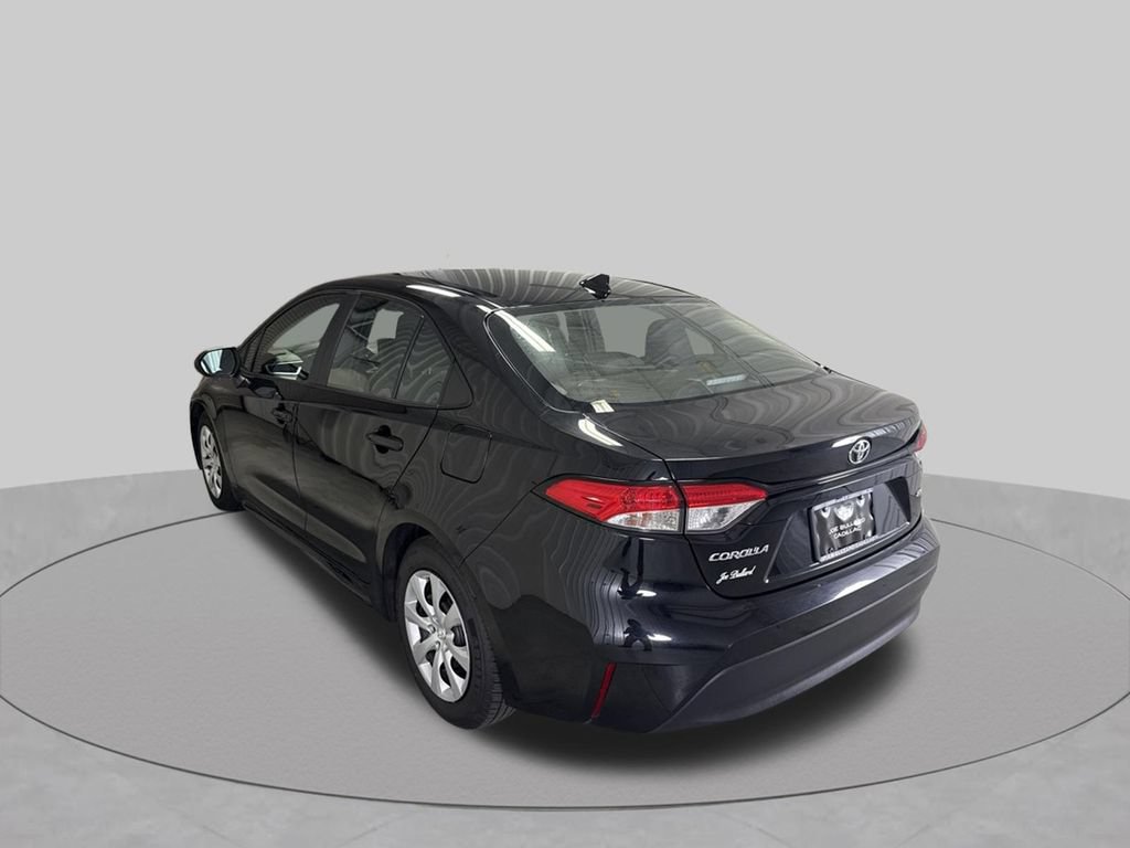Used 2024 Toyota Corolla LE FWD image 8