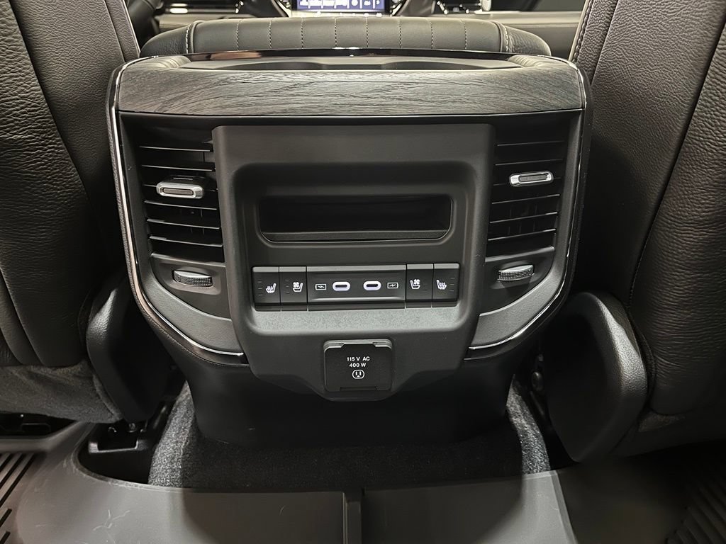 Used 2026 RAM 1500 Limited AWD/4WD image 16