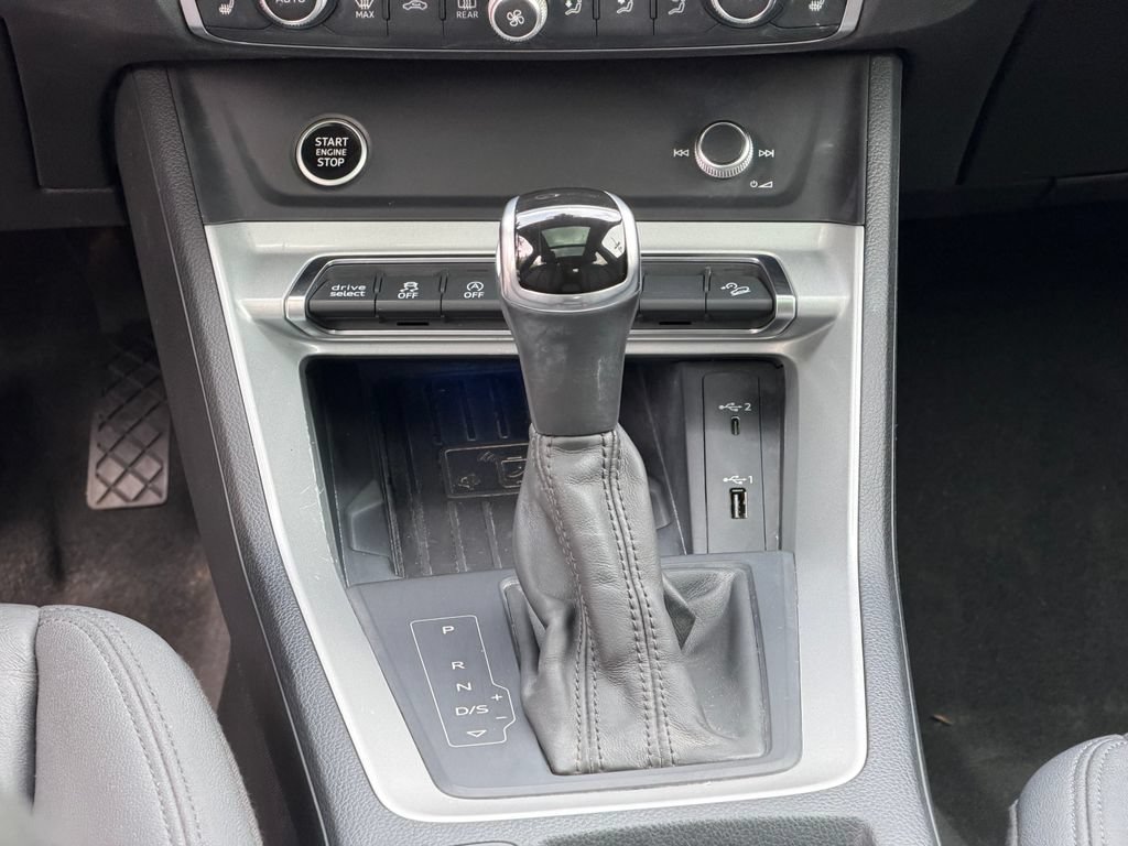 Used 2021 Audi Q3 2.0T Premium Plus w/ Premium Plus Package AWD/4WD image 23