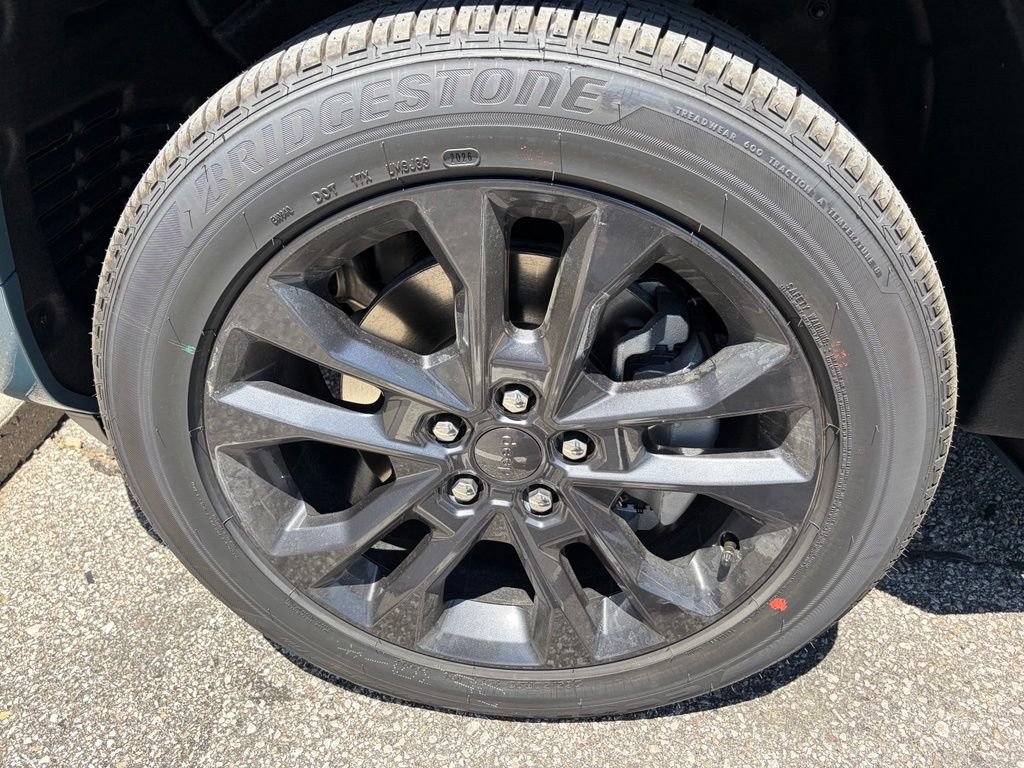 New 2026 Jeep Grand Cherokee L Limited AWD/4WD image 49