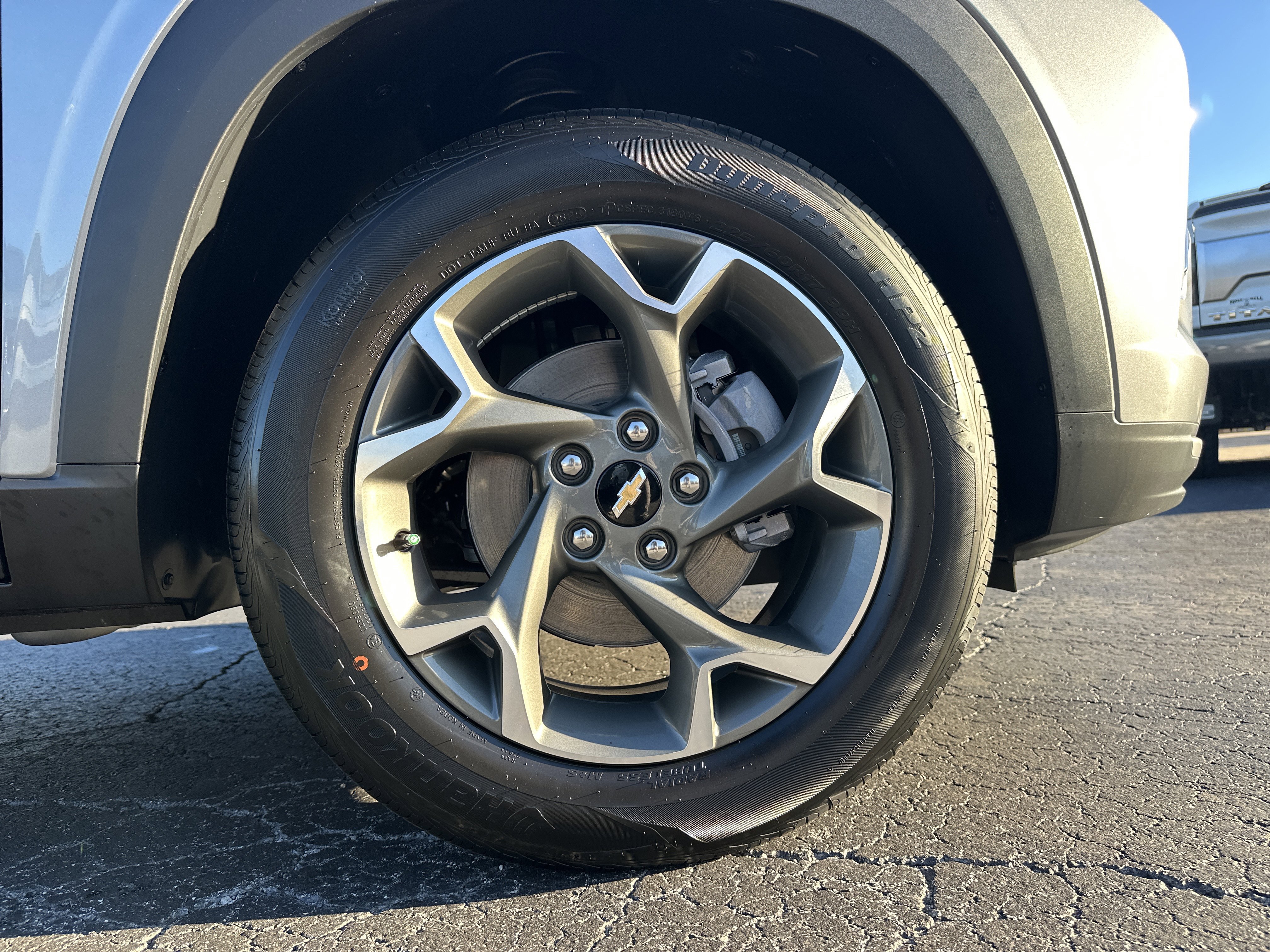 New 2026 Chevrolet Trax LT w/ Driver Confidence Package FWD image 14