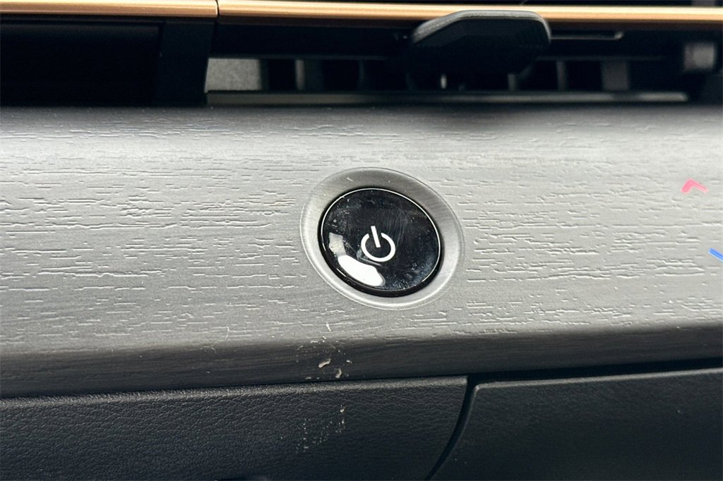 New 2025 Nissan Ariya FWD image 20