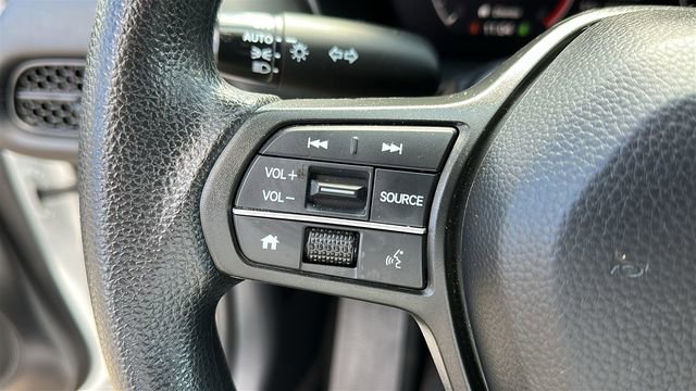 Used 2023 Honda HR-V LX image 11