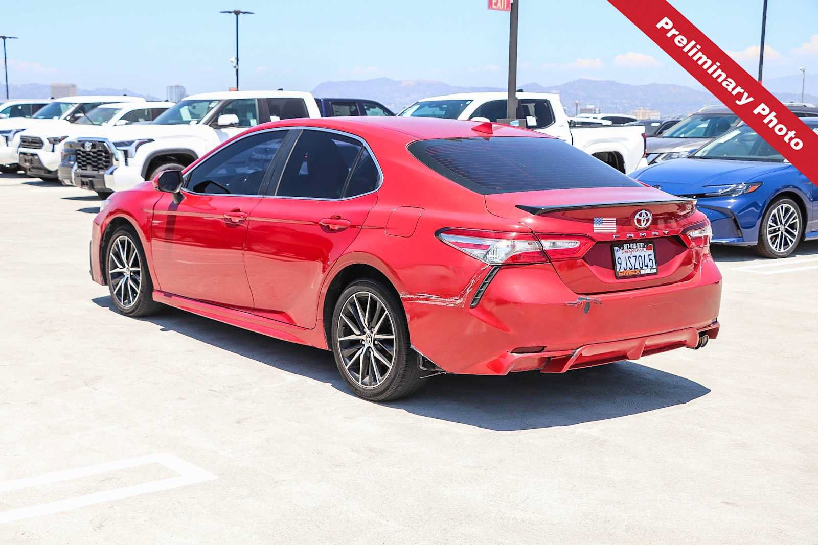 Used 2021 Toyota Camry SE FWD image 8