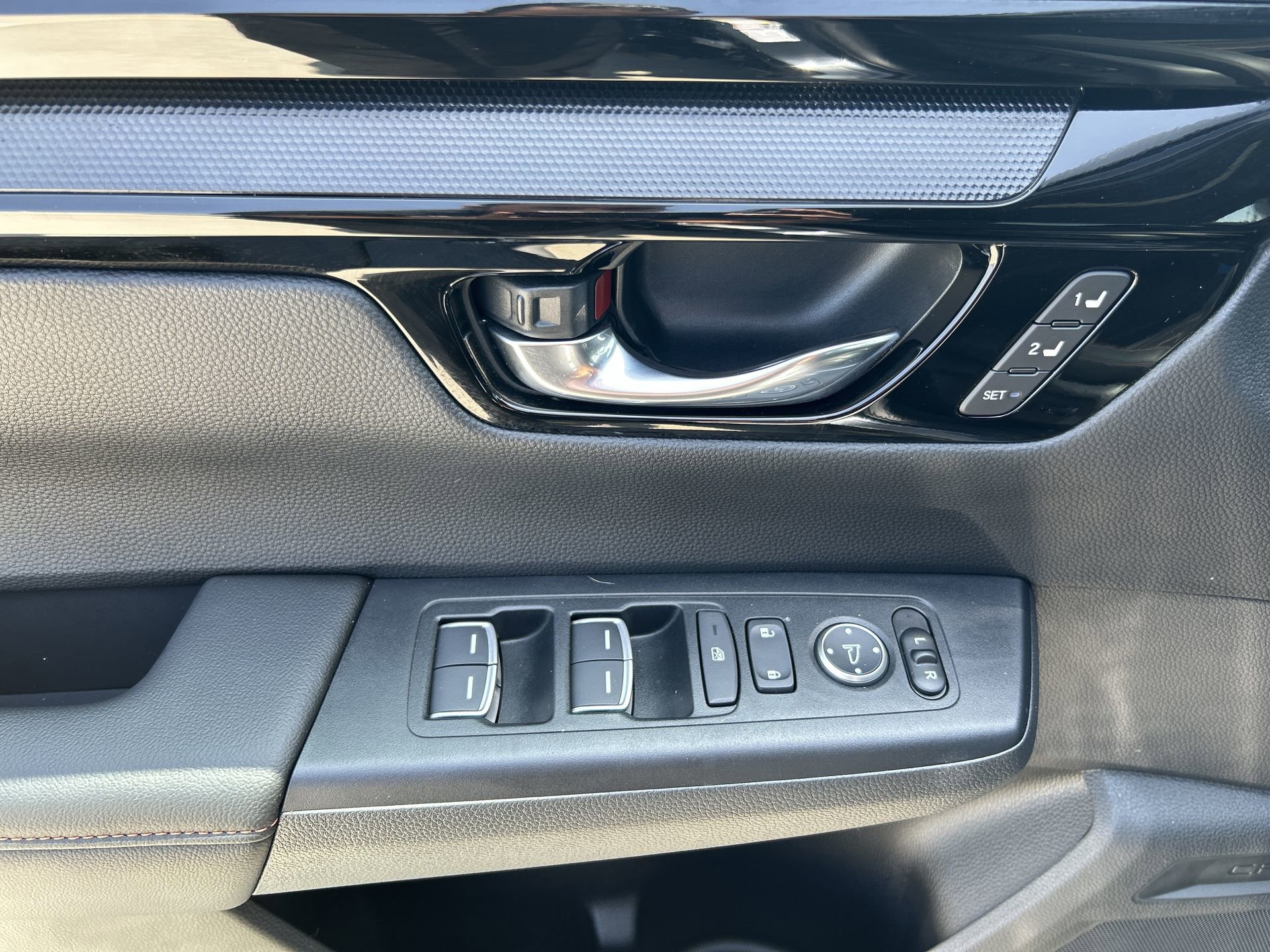 Used 2025 Honda CR-V Sport Touring image 15