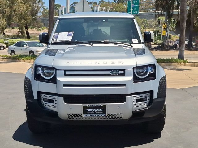 Used 2023 Land Rover Defender 110 AWD/4WD image 2