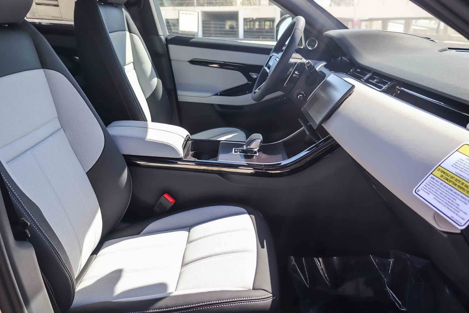 New 2026 Land Rover Range Rover Evoque Hoxton AWD/4WD image 16