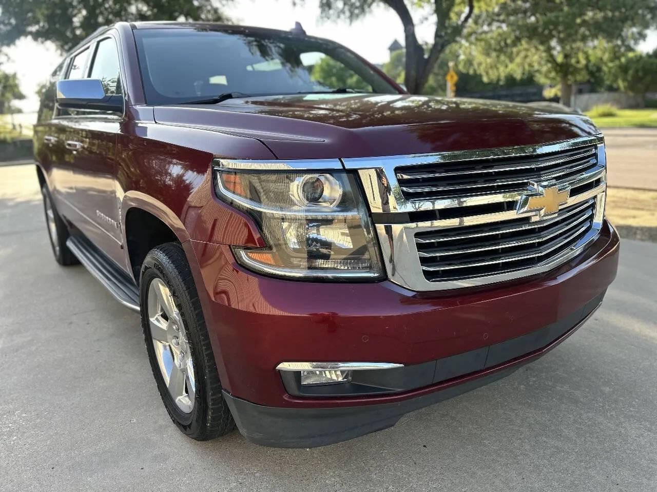 Used 2017 Chevrolet Suburban Premier RWD image 4